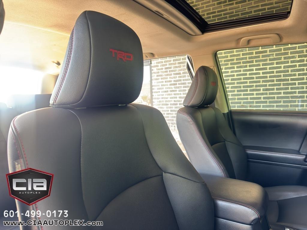 Toyota 4Runner TRD Off Road Premium 4WD (Natl) 2019