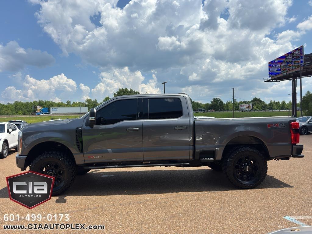 Ford Super Duty F-250 SRW XLT 4WD Crew Cab 6.75' Box 2023