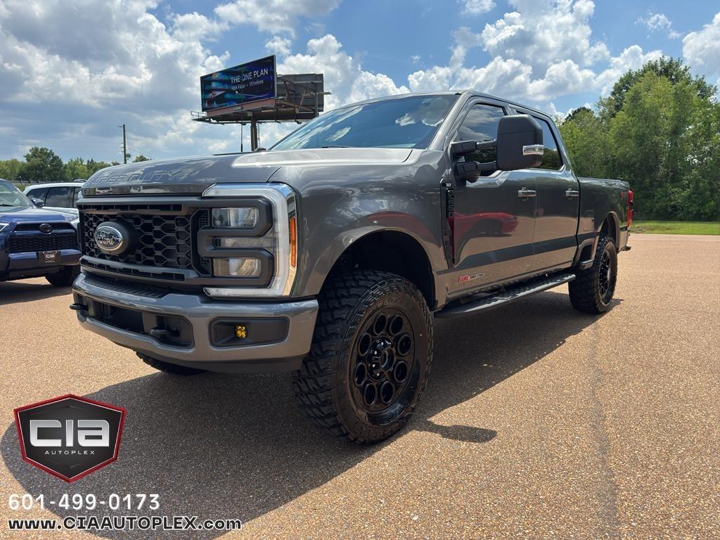 Ford Super Duty F-250 SRW XLT 4WD Crew Cab 6.75' Box 2023