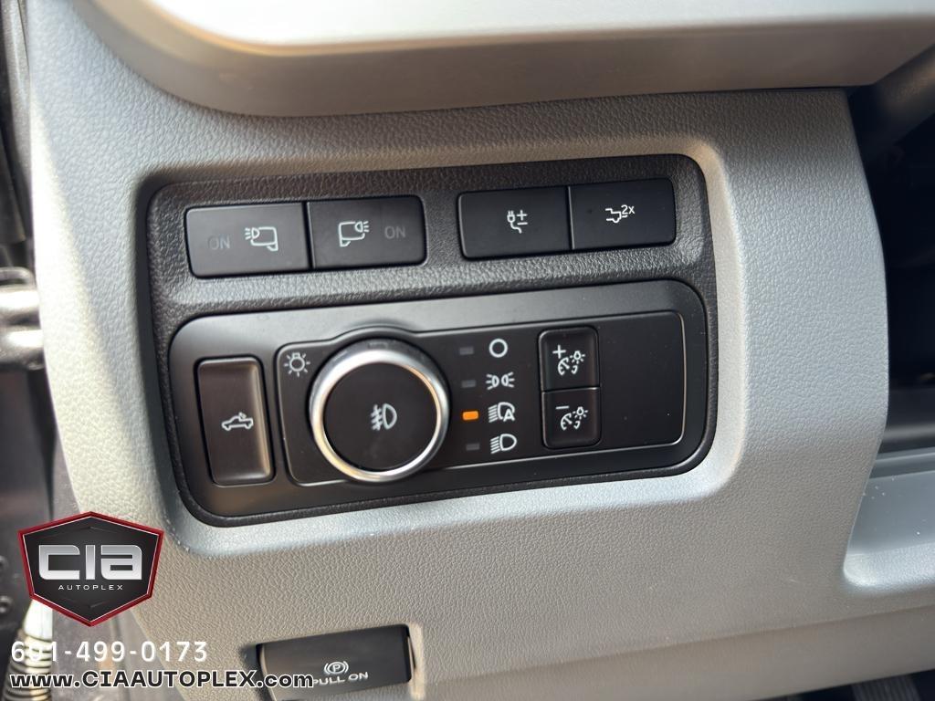 Ford Super Duty F-250 SRW XLT 4WD Crew Cab 6.75' Box 2023