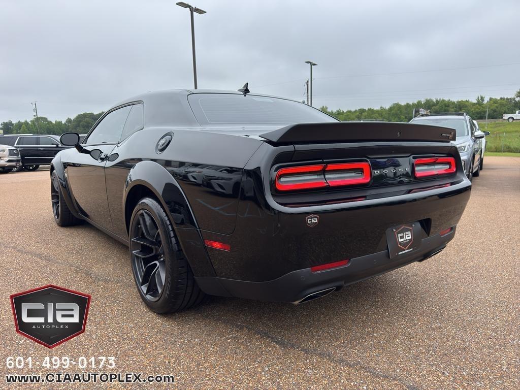 Dodge Challenger R/T Scat Pack Widebody RWD 2022