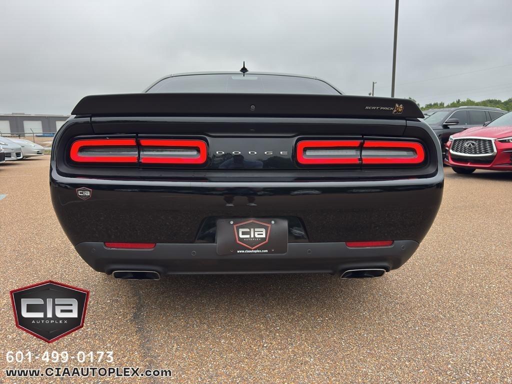 Dodge Challenger R/T Scat Pack Widebody RWD 2022