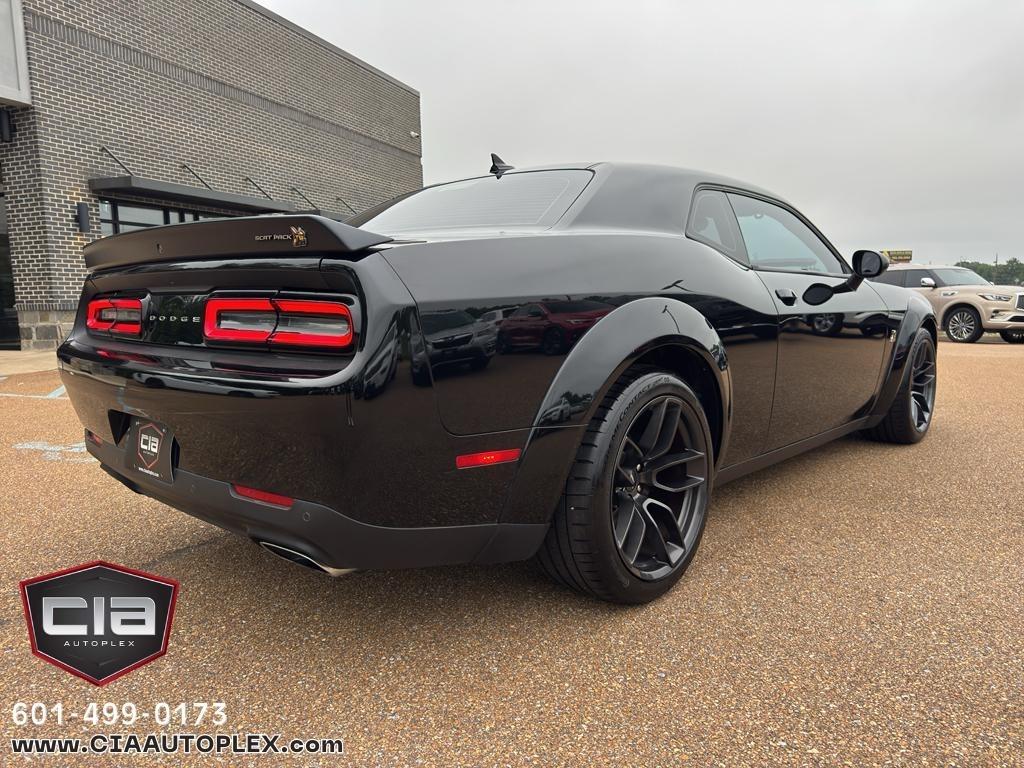 Dodge Challenger R/T Scat Pack Widebody RWD 2022