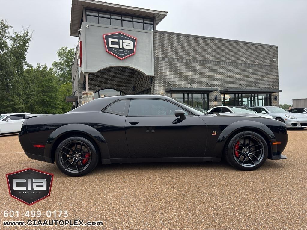 Dodge Challenger R/T Scat Pack Widebody RWD 2022