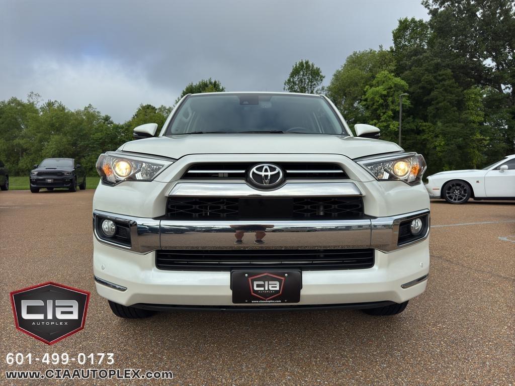 Toyota 4Runner SR5 Premium 2WD (Natl) 2020