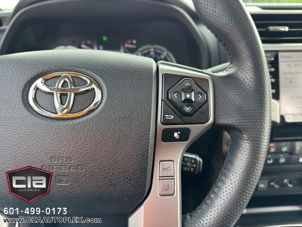 Toyota 4Runner SR5 Premium 2WD (Natl) 2020