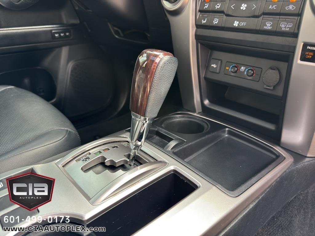 Toyota 4Runner SR5 Premium 2WD (Natl) 2020