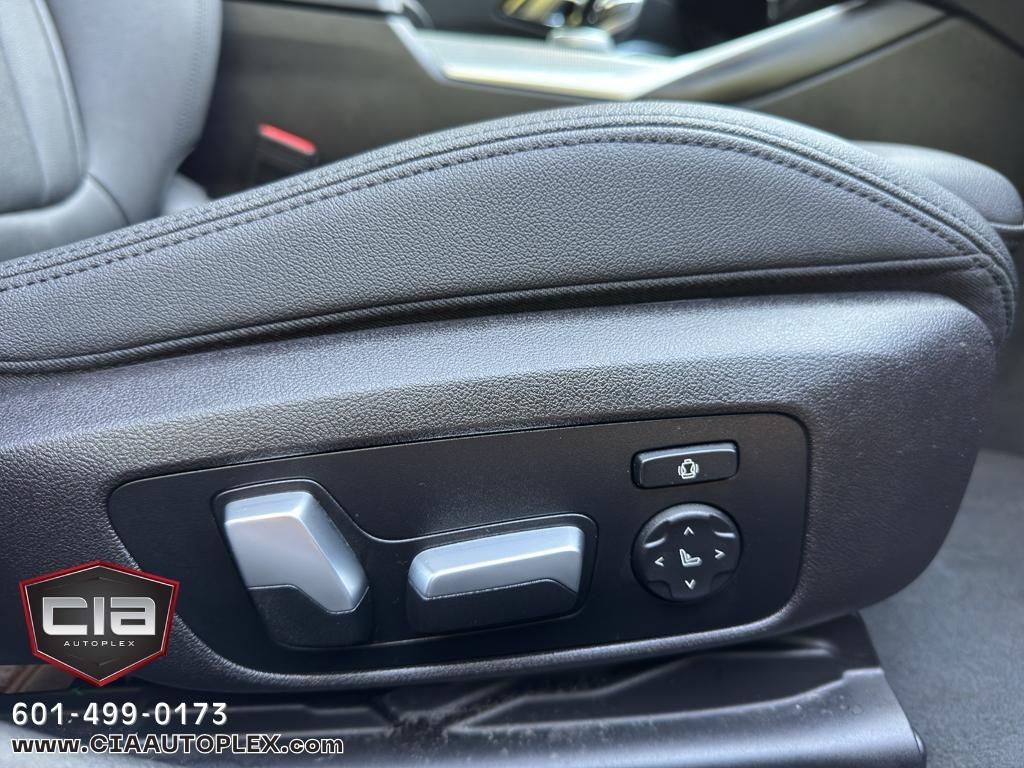 BMW 3 Series 330i Sedan North America 2020
