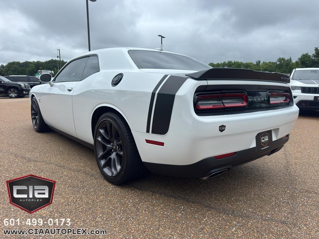 Dodge Challenger R/T Scat Pack RWD 2023