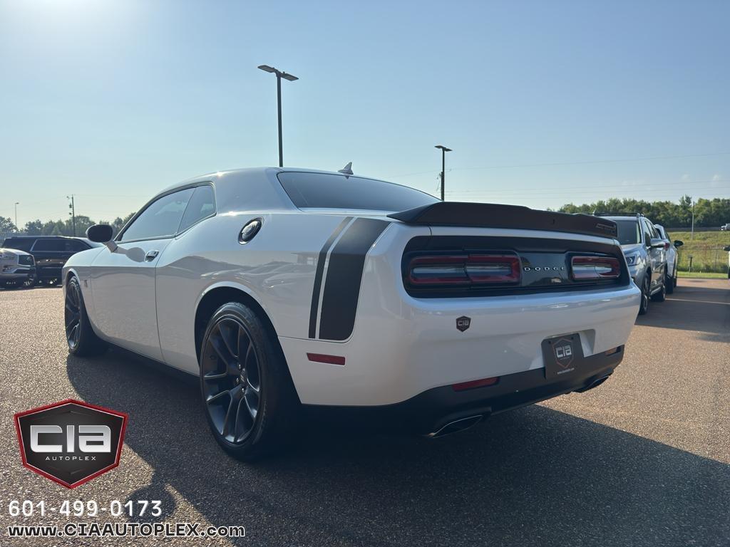 Dodge Challenger R/T Scat Pack RWD 2023