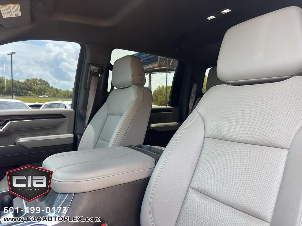 GMC Sierra 2500HD 4WD Crew Cab 159" SLT 2024