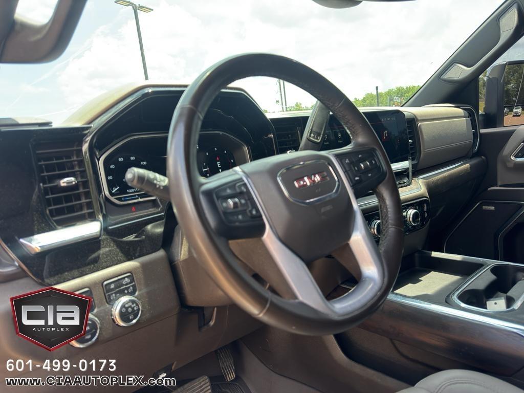 GMC Sierra 2500HD 4WD Crew Cab 159" SLT 2024