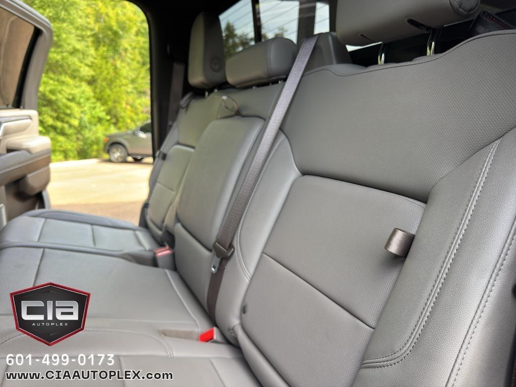 GMC Sierra 2500HD 4WD Crew Cab 159" SLT 2024