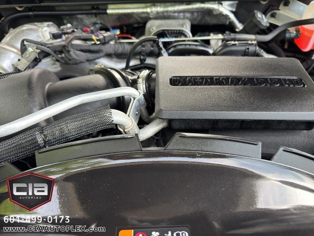 GMC Sierra 2500HD 4WD Crew Cab 159" SLT 2024