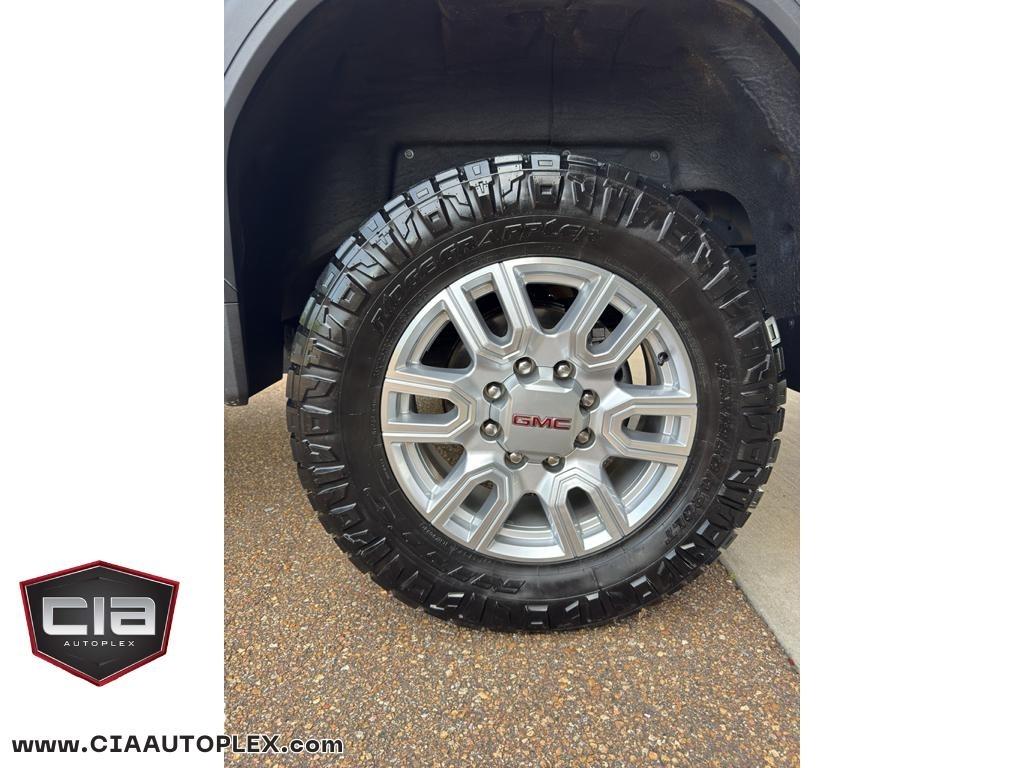 GMC Sierra 2500HD 4WD Crew Cab 159" SLT 2024
