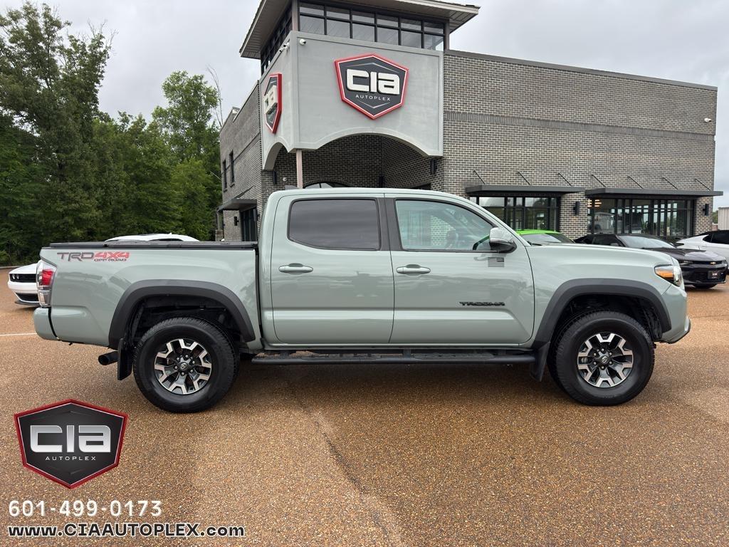 Toyota Tacoma 4WD TRD Off Road Double Cab 5' Bed AT (Natl) 2022