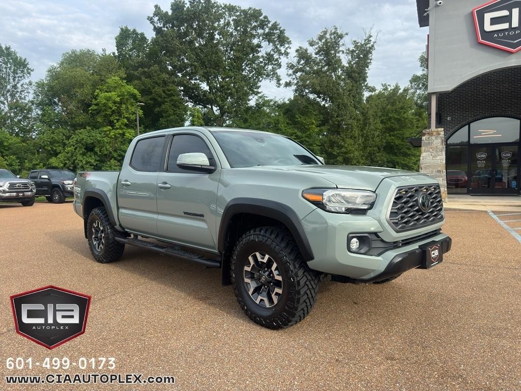2022 Toyota Tacoma 4WD TRD Off Road Double Cab 5' Bed AT (Natl)