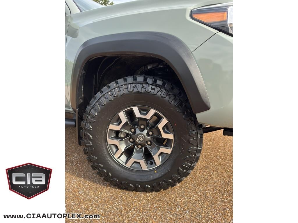 Toyota Tacoma 4WD TRD Off Road Double Cab 5' Bed AT (Natl) 2022
