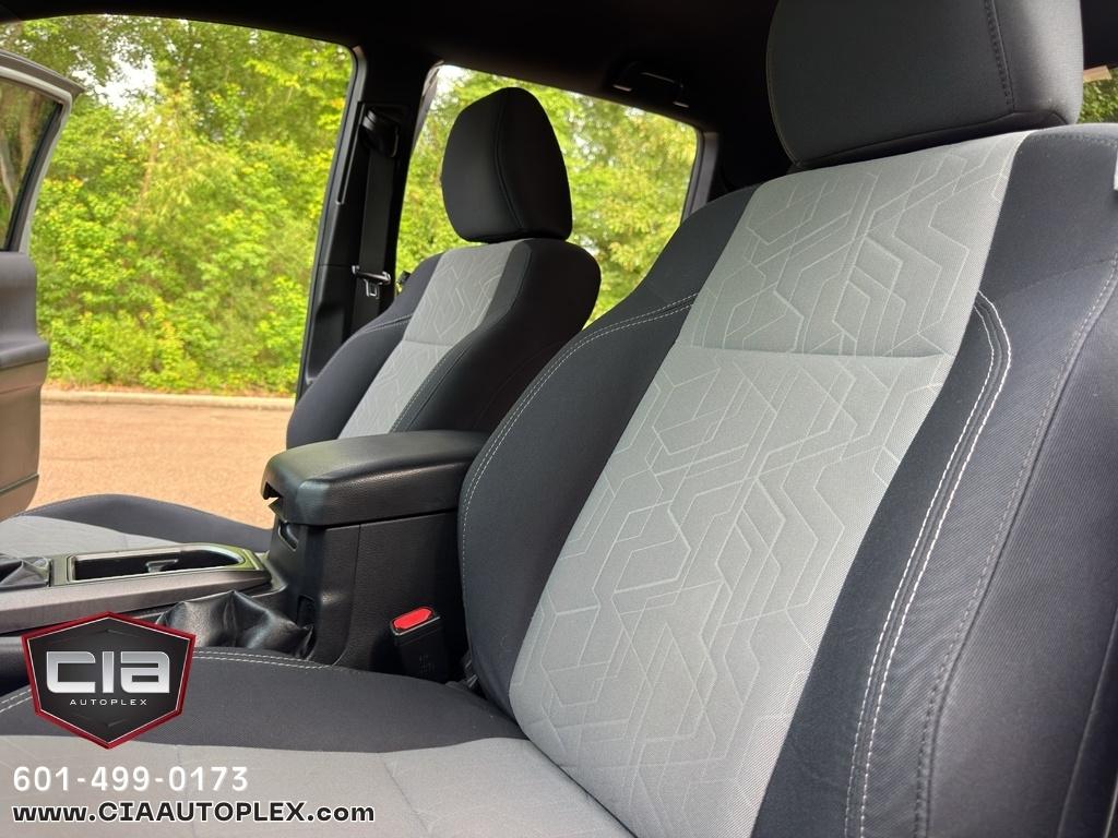 Toyota Tacoma 4WD TRD Off Road Double Cab 5' Bed AT (Natl) 2022