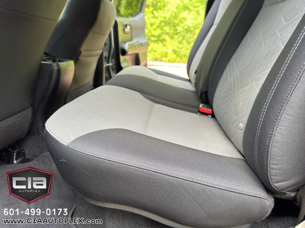 Toyota Tacoma 4WD TRD Off Road Double Cab 5' Bed AT (Natl) 2022