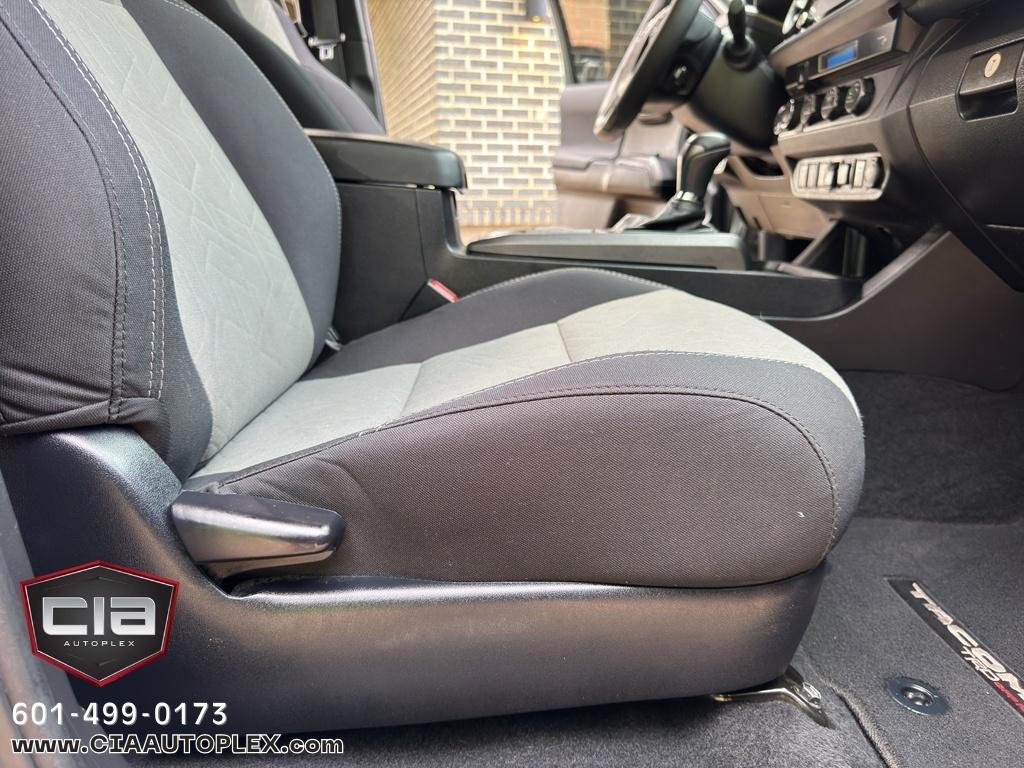 Toyota Tacoma 4WD TRD Off Road Double Cab 5' Bed AT (Natl) 2022