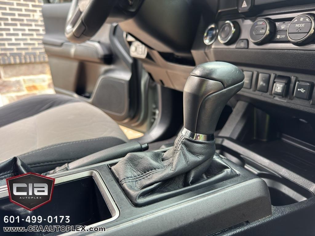 Toyota Tacoma 4WD TRD Off Road Double Cab 5' Bed AT (Natl) 2022
