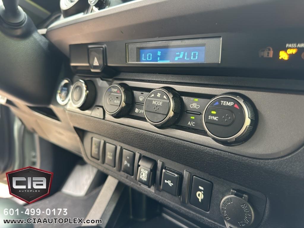 Toyota Tacoma 4WD TRD Off Road Double Cab 5' Bed AT (Natl) 2022