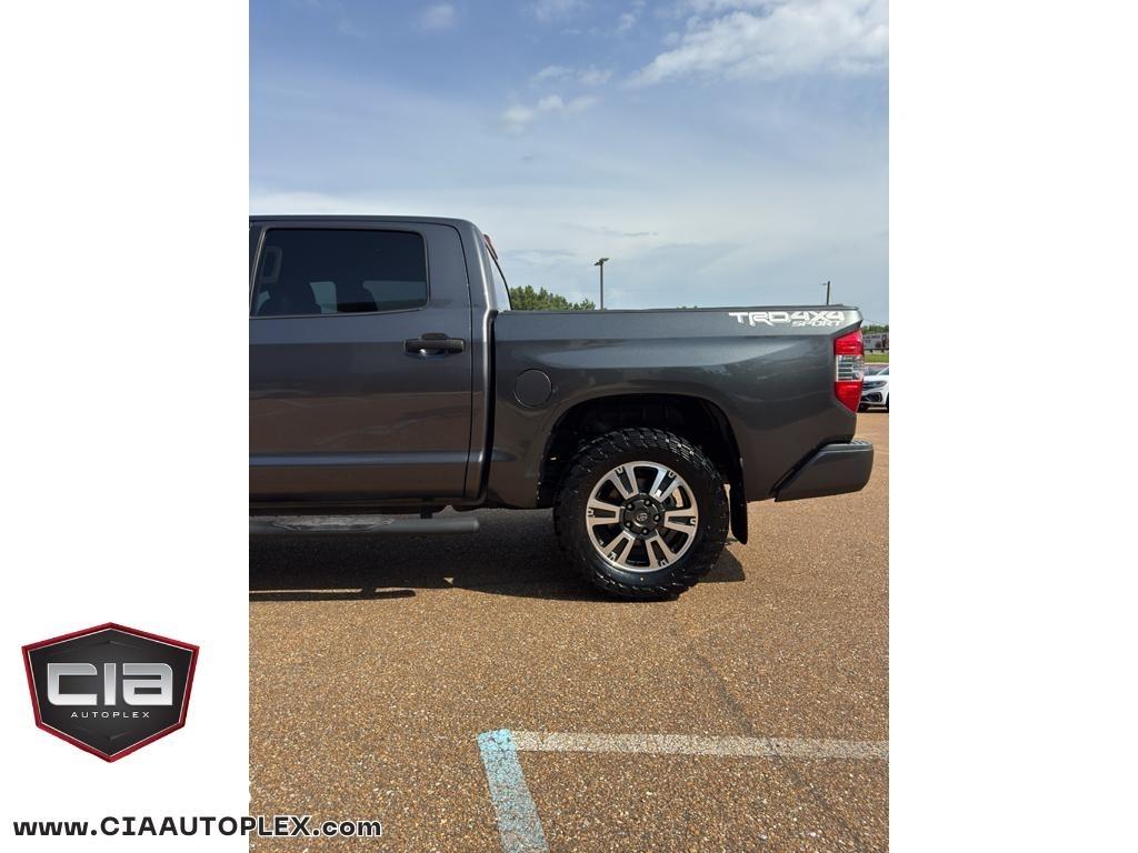 Toyota Tundra 4WD SR5 CrewMax 5.5' Bed 5.7L FFV (Natl) 2019