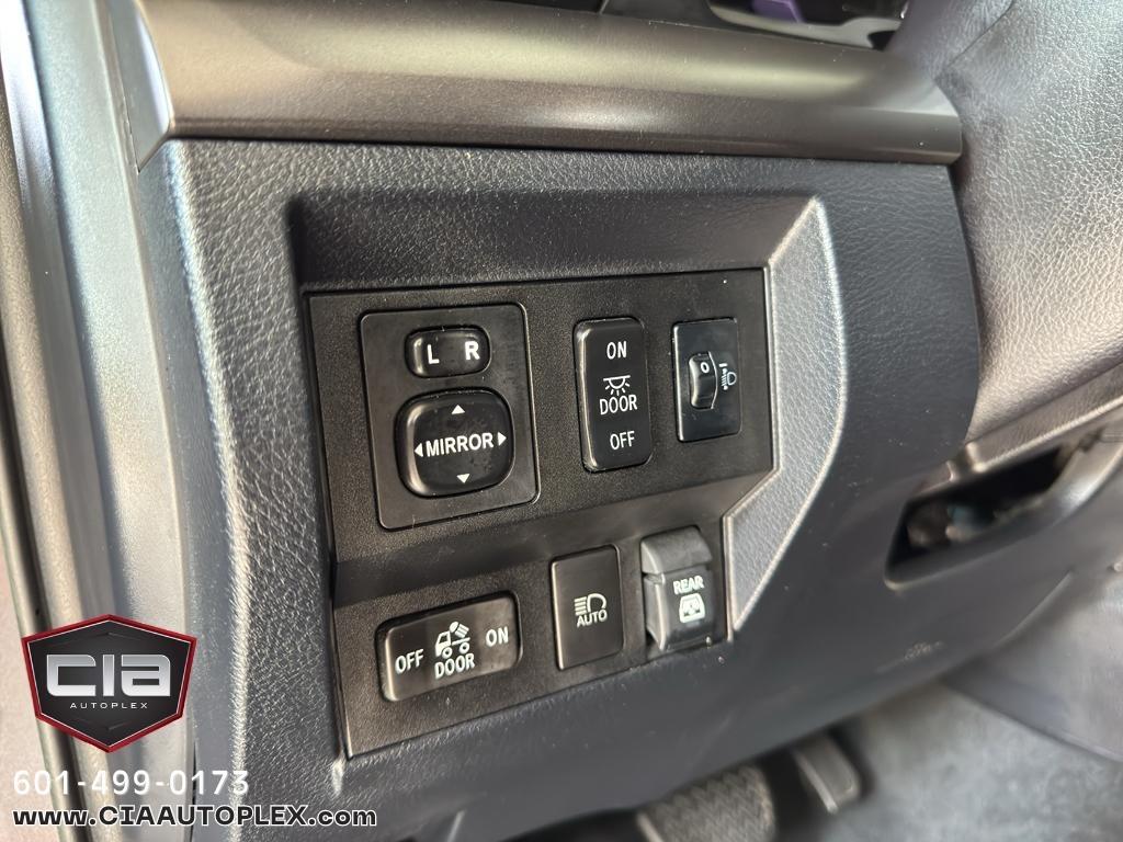 Toyota Tundra 4WD SR5 CrewMax 5.5' Bed 5.7L FFV (Natl) 2019