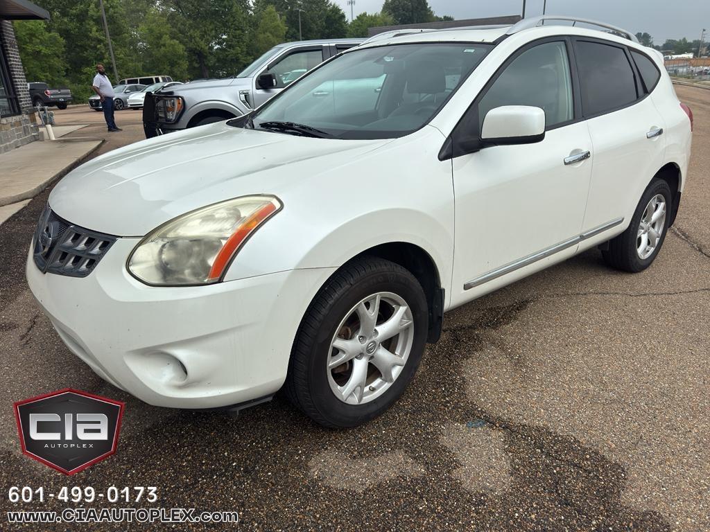 Nissan Rogue FWD 4dr SV 2011