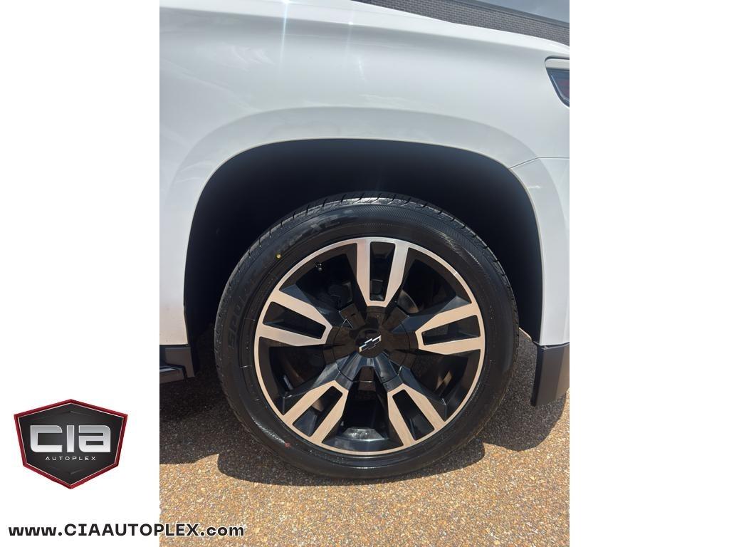 Chevrolet Tahoe 4WD 4dr LT 2019