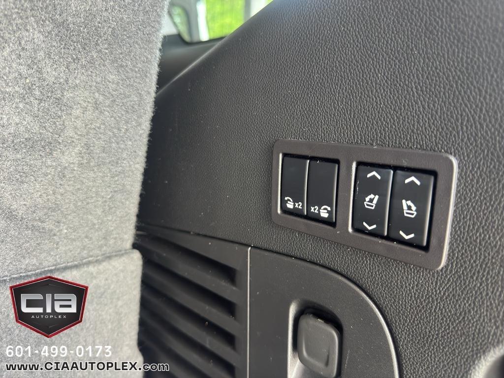 Chevrolet Tahoe 4WD 4dr LT 2019