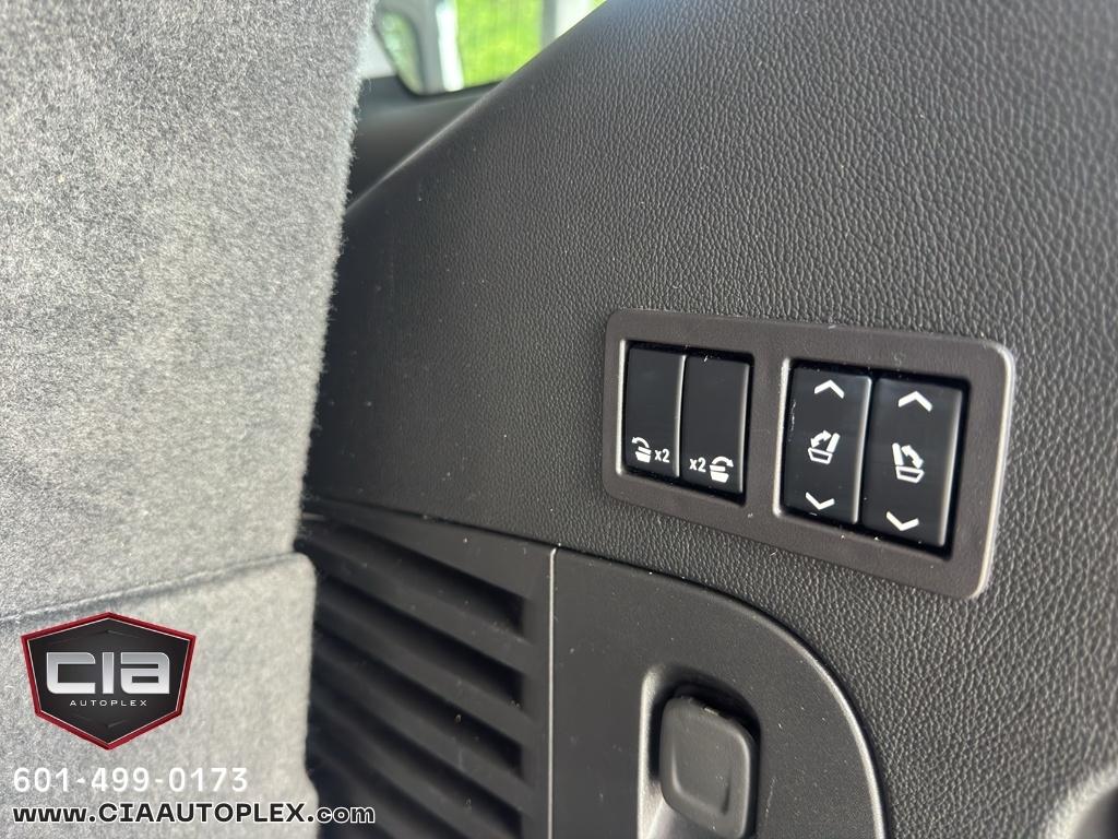 Chevrolet Tahoe 4WD 4dr LT 2019