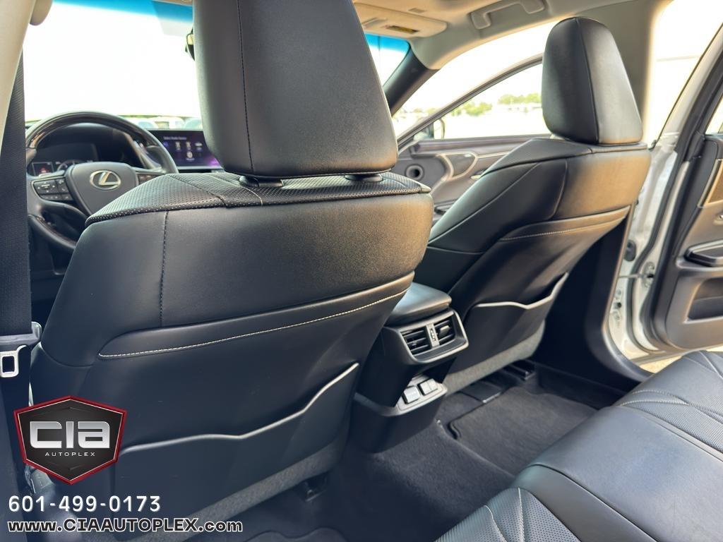 Lexus ES ES 350 Ultra Luxury FWD 2021