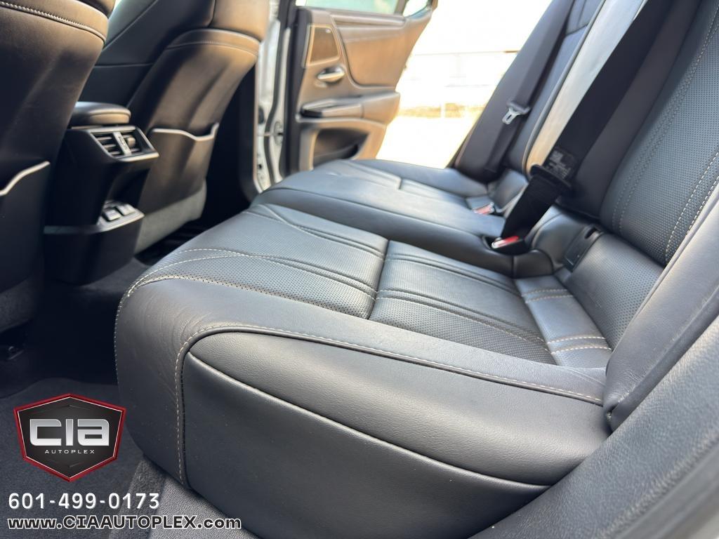 Lexus ES ES 350 Ultra Luxury FWD 2021