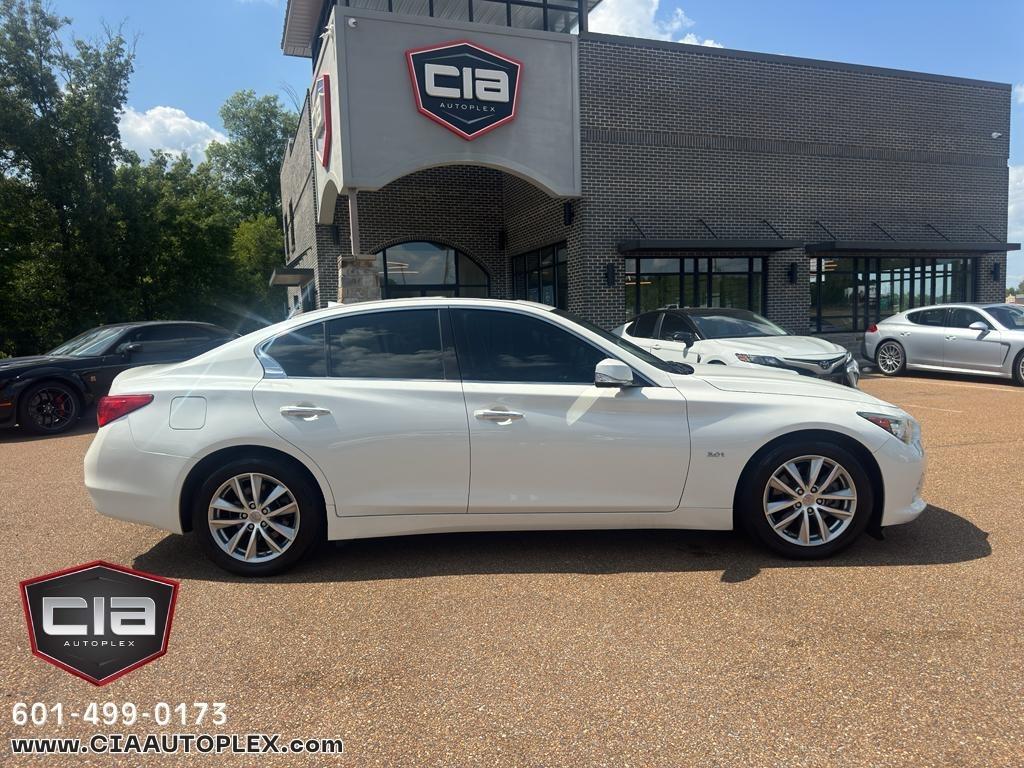 Infiniti Q50 4dr Sdn 3.0t Premium AWD 2016
