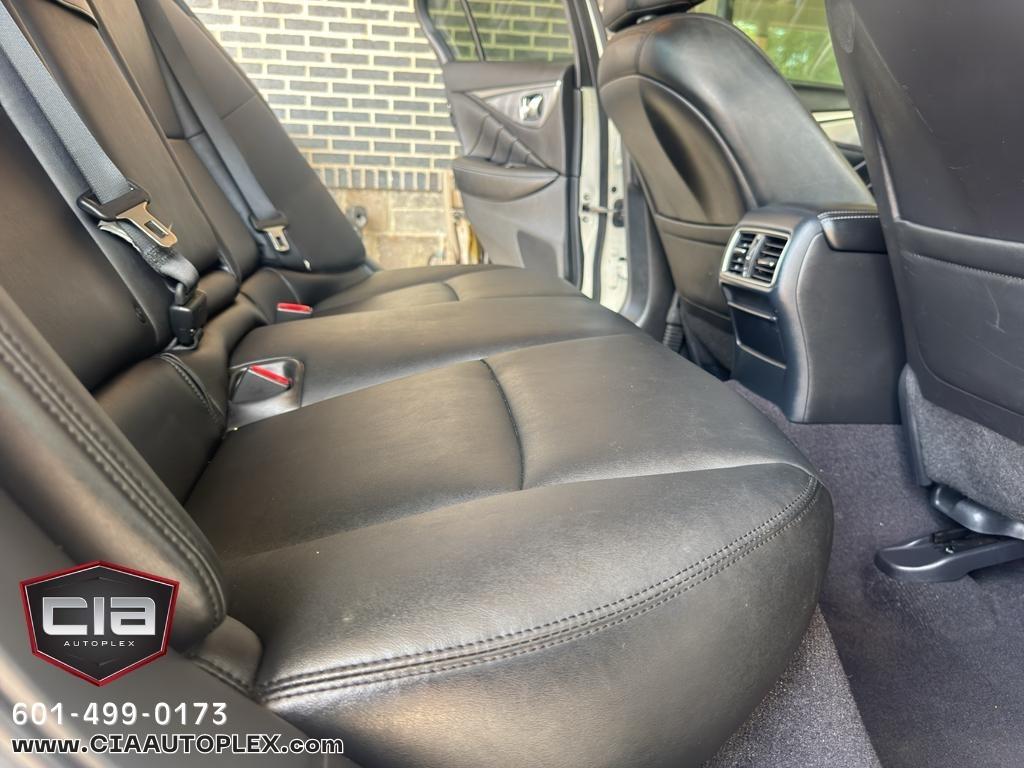 Infiniti Q50 4dr Sdn 3.0t Premium AWD 2016
