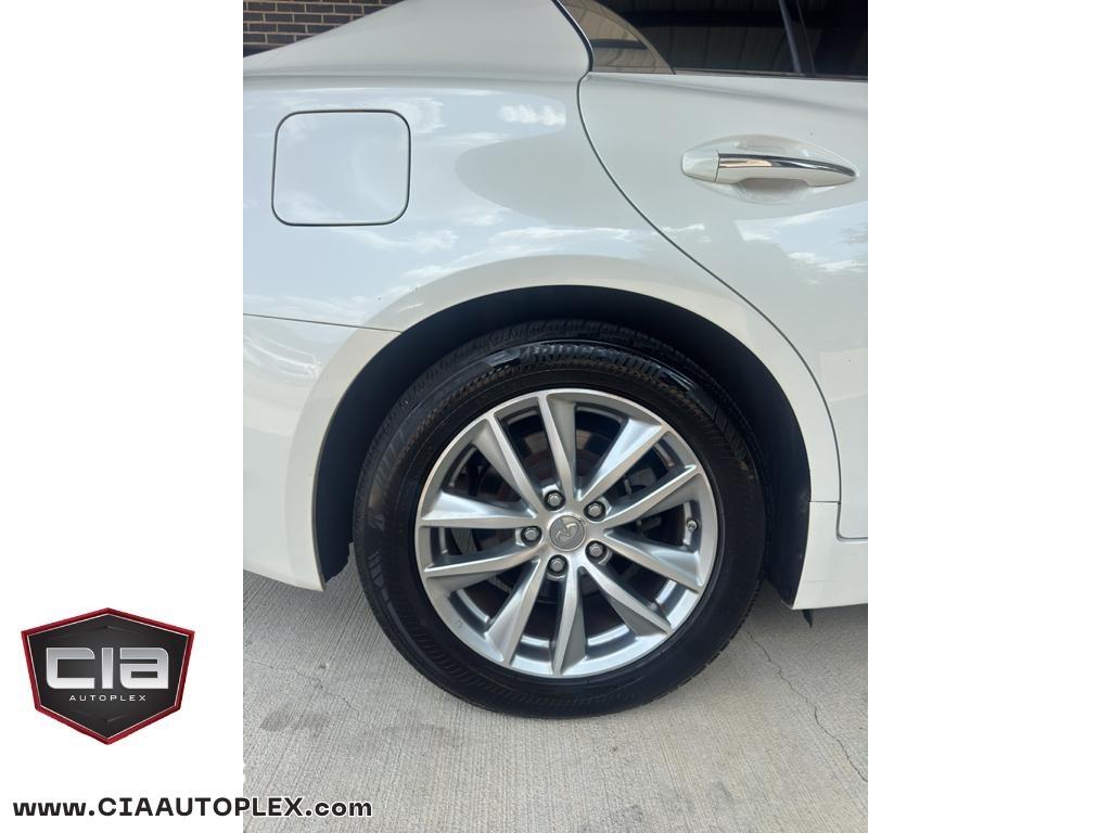 Infiniti Q50 4dr Sdn 3.0t Premium AWD 2016