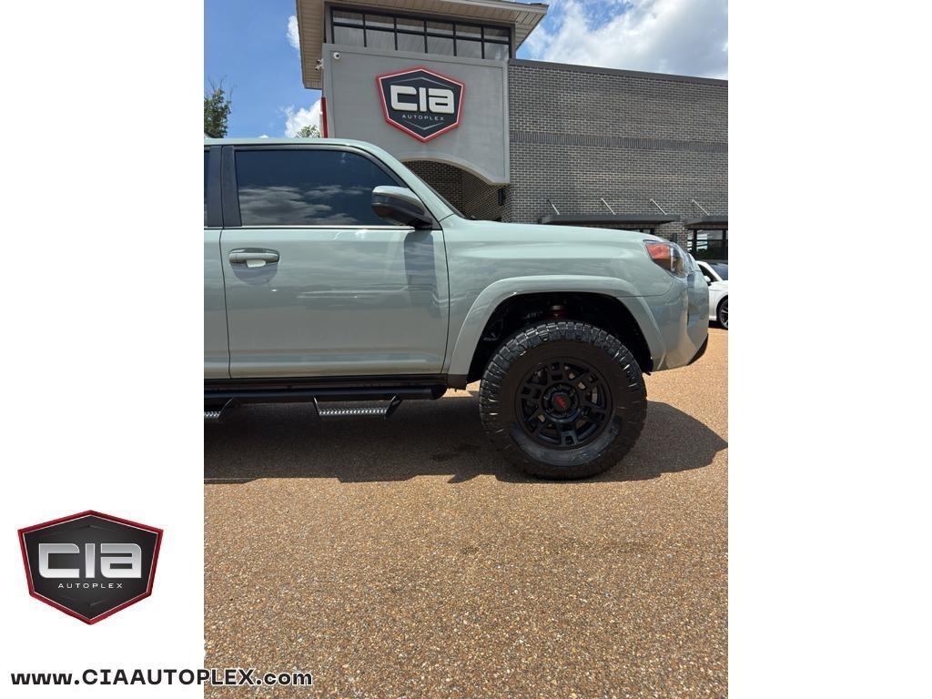 Toyota 4Runner TRD Pro 4WD (Natl) 2021