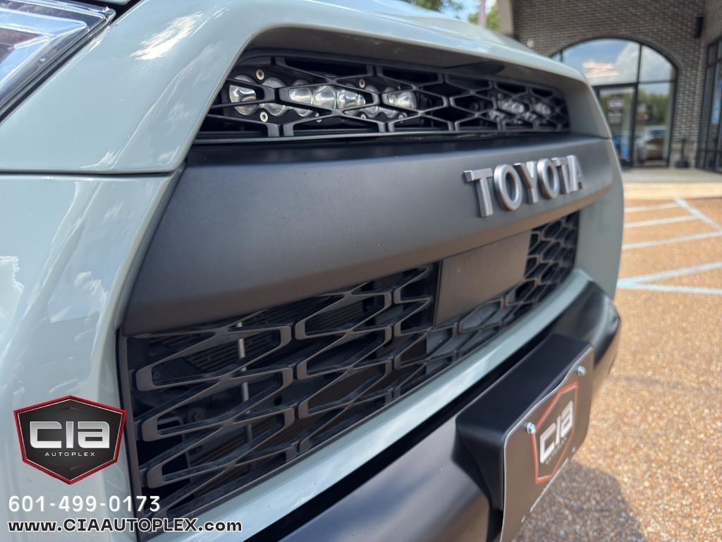 Toyota 4Runner TRD Pro 4WD (Natl) 2021