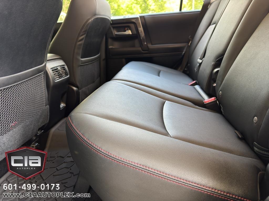 Toyota 4Runner TRD Pro 4WD (Natl) 2021