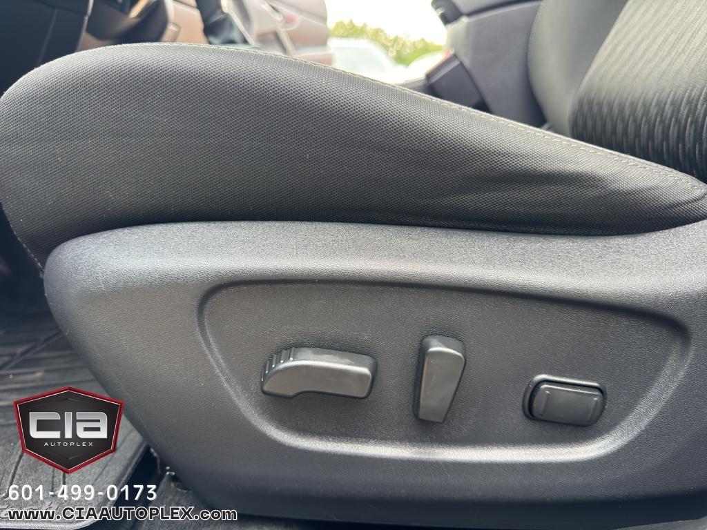 Nissan Rogue FWD SV 2020