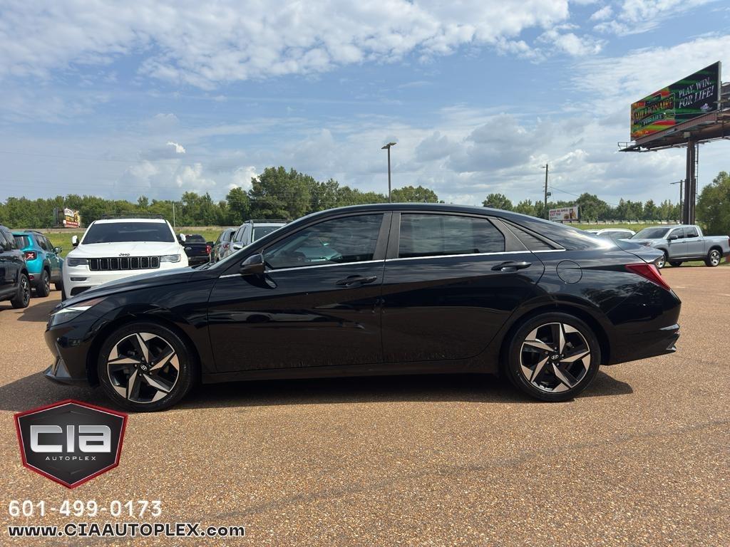Hyundai Elantra Limited IVT 2023