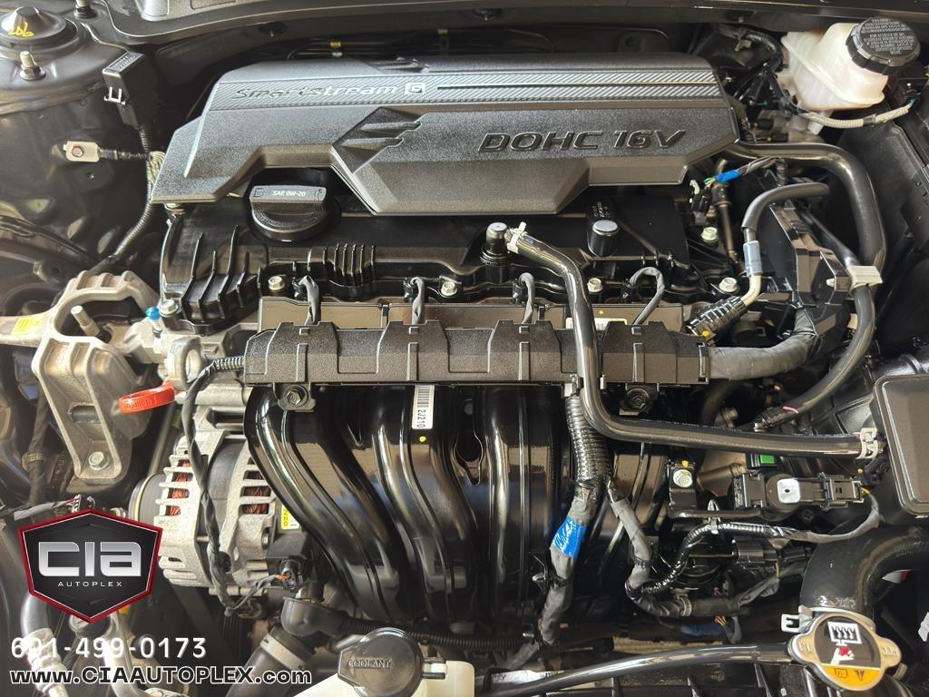 Hyundai Elantra Limited IVT 2023