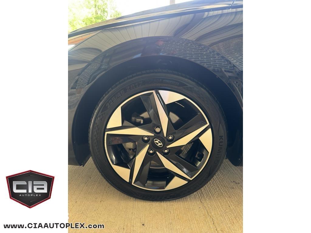 Hyundai Elantra Limited IVT 2023