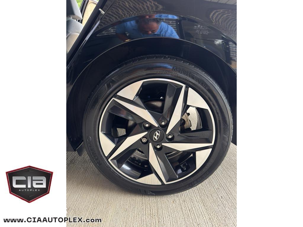 Hyundai Elantra Limited IVT 2023