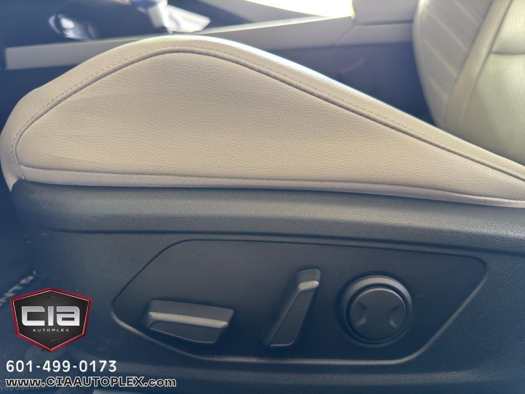 Hyundai Elantra Limited IVT 2023