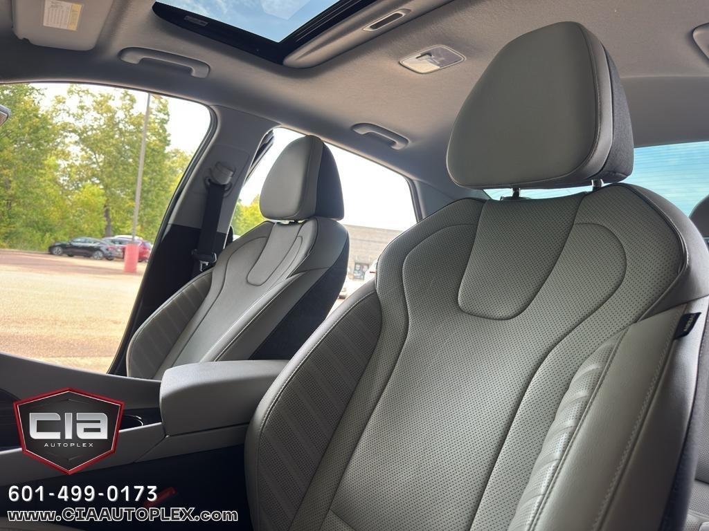 Hyundai Elantra Limited IVT 2023
