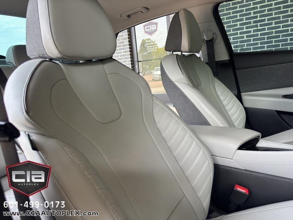 Hyundai Elantra Limited IVT 2023