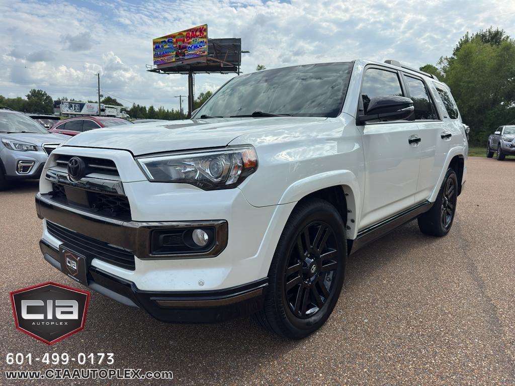 Toyota 4Runner SR5 Premium 2WD (Natl) 2020